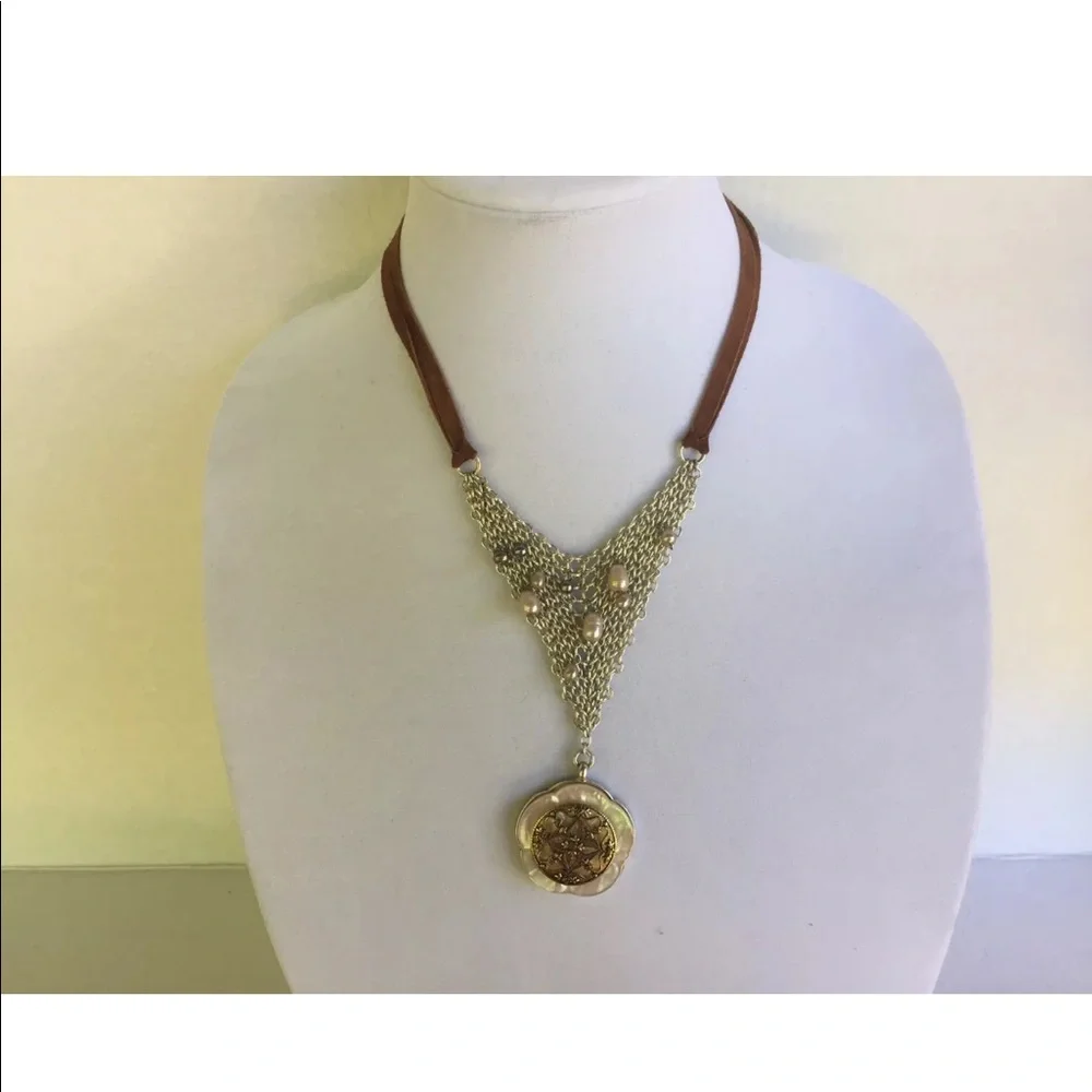 KENNETH COLE NECKLACE Beaded silver tone‎ leather