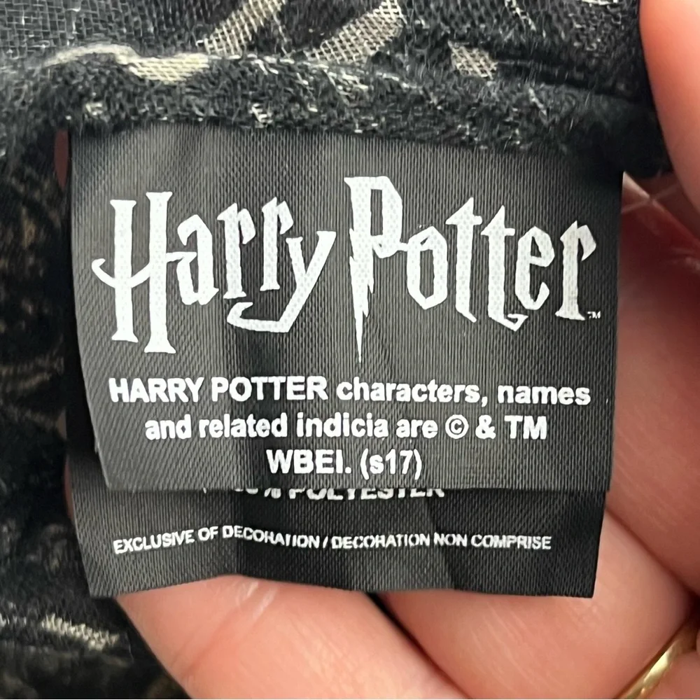 Torrid Harry Potter Infinity Scarf Womens One Size Black Grey Gray‎ White NEW