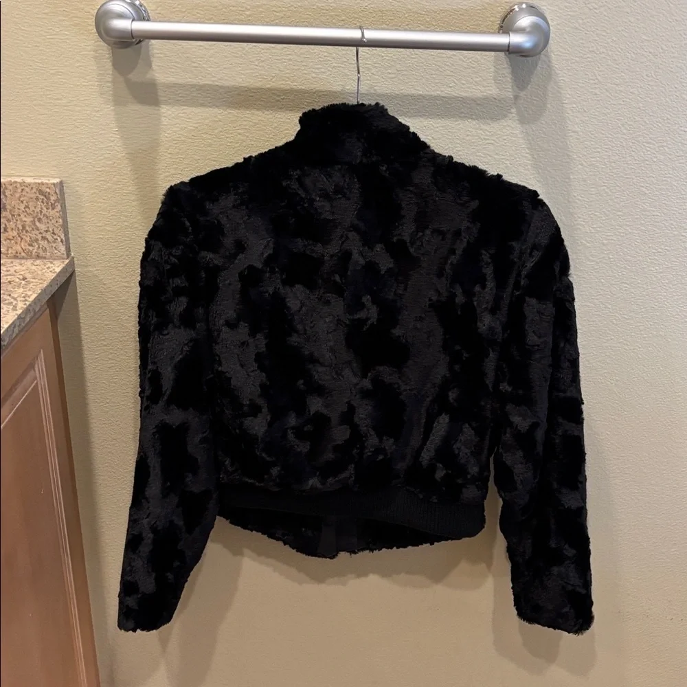 Olivaceous chic cozy