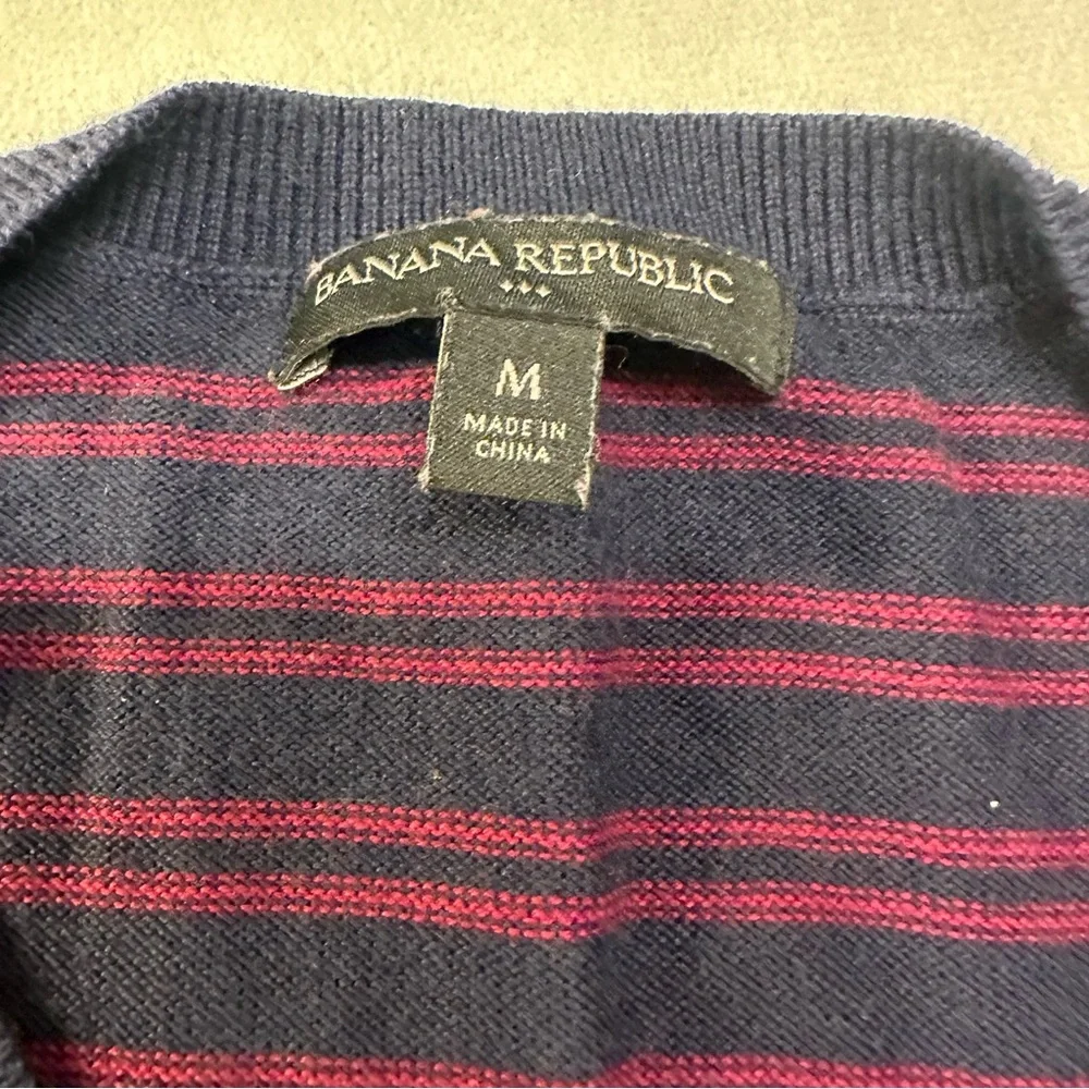 Banana Republic classic crewneck