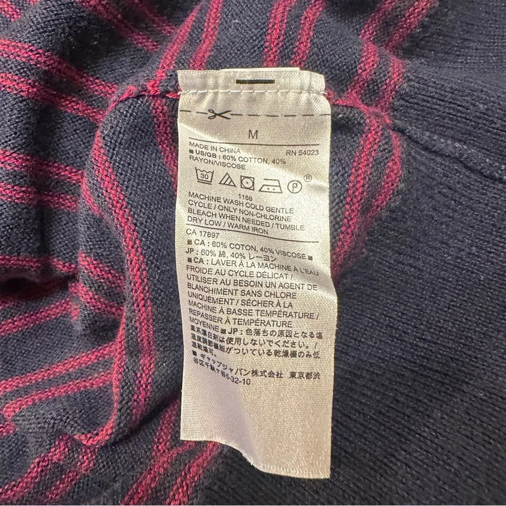 Banana Republic classic crewneck