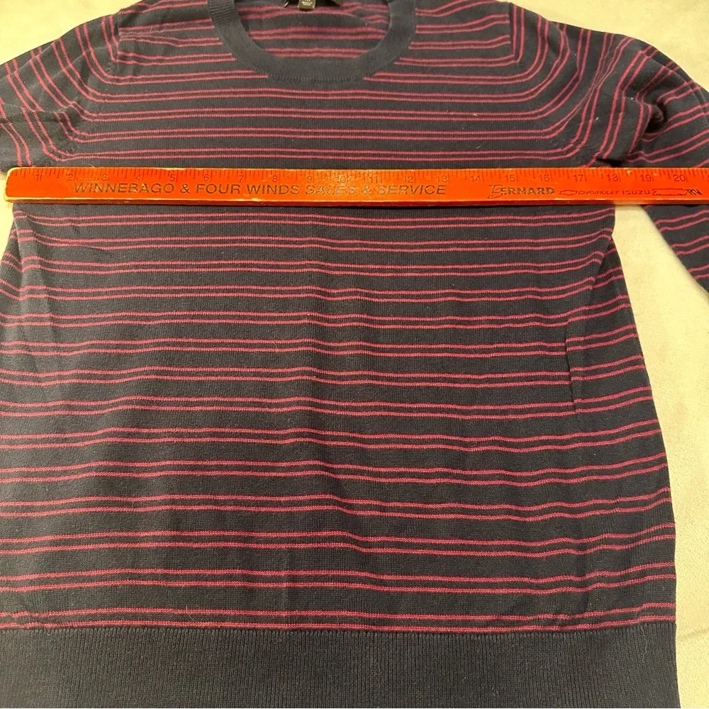 Banana Republic classic crewneck