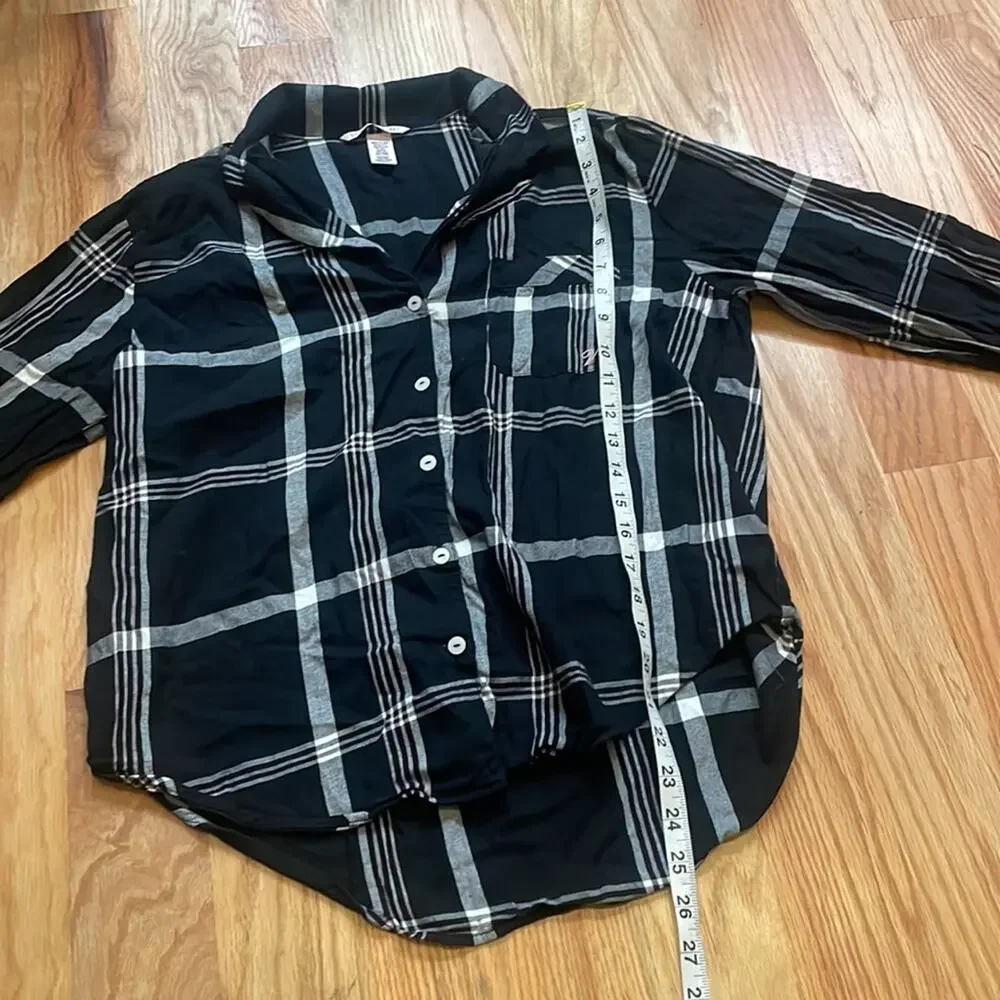 Victoria's Secret Plaid Pajama Top size small