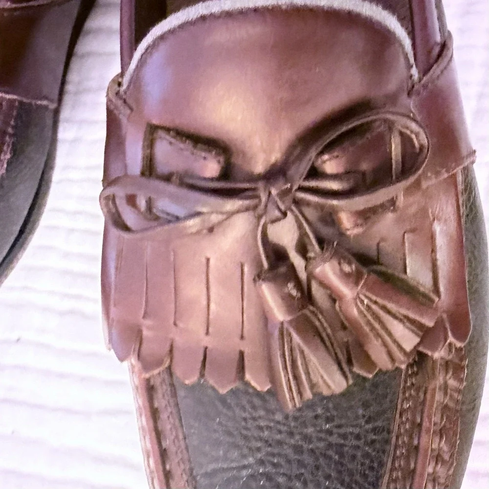 Johnston & Murphy shoe kiltie