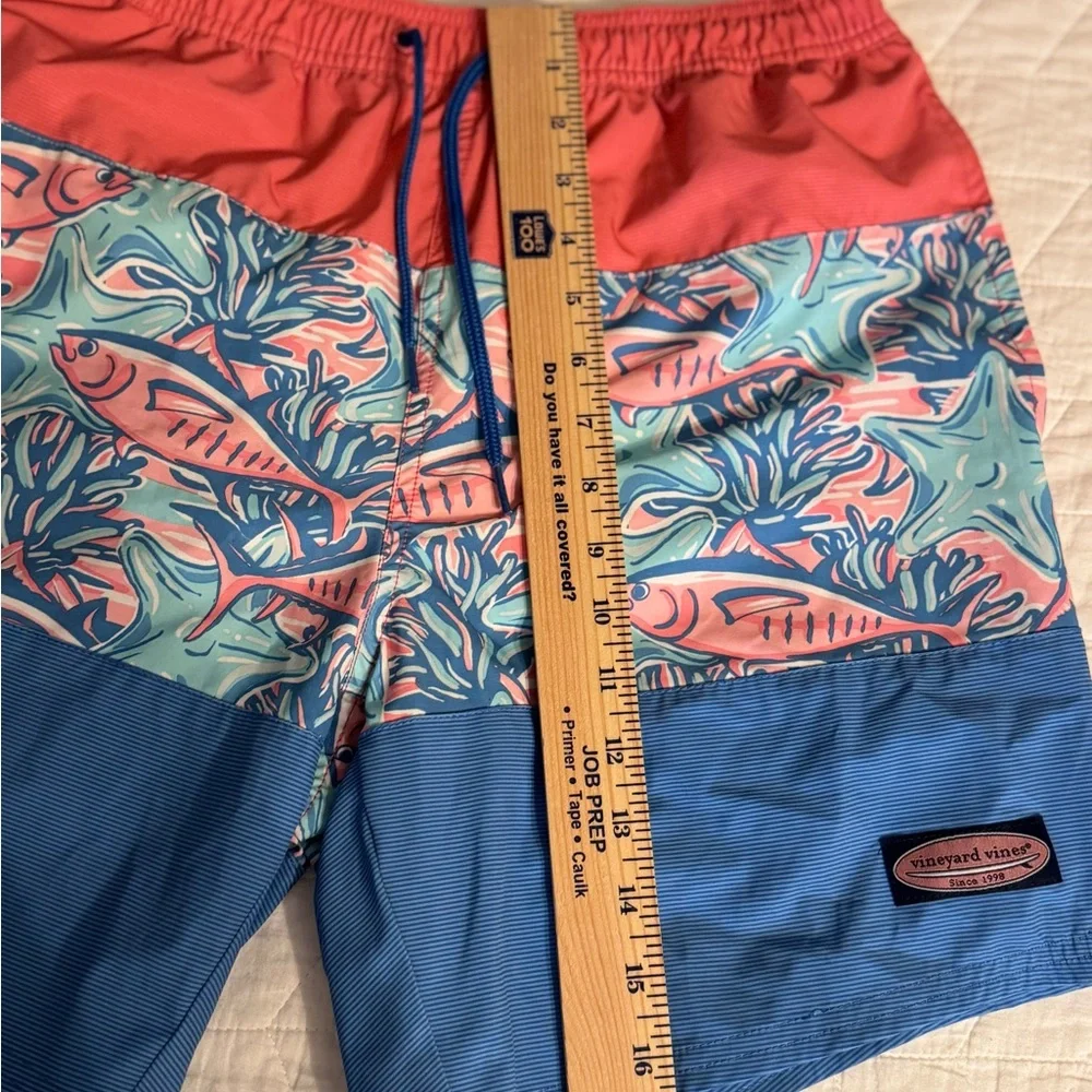 Vineyard Vines questions leave