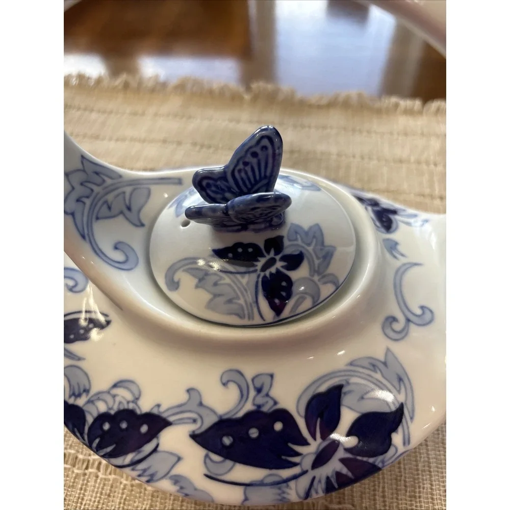 PORCELAIN TEA POT, BLUE AND WHITE BUTTERFLIES MADE‎ FOR PIER 1