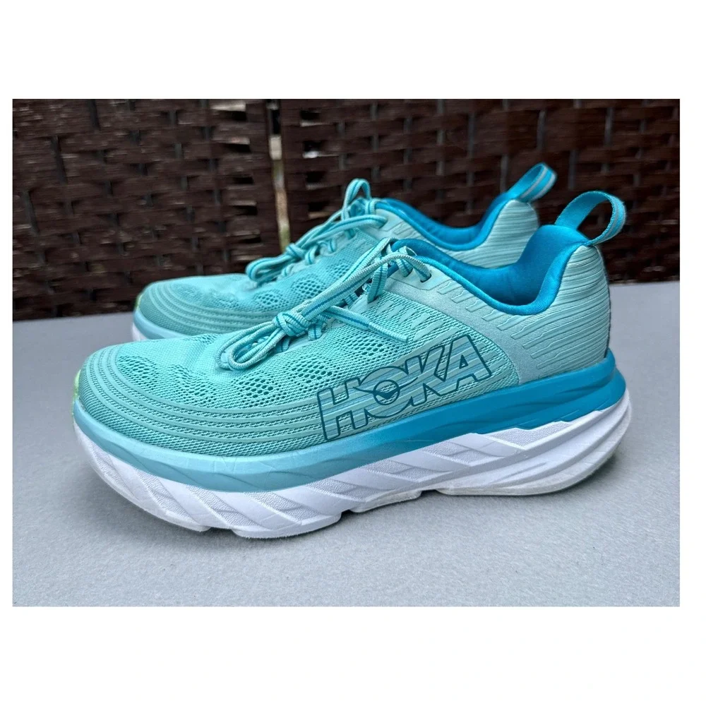 Hoka One One hoka one