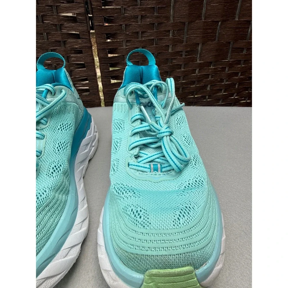 Hoka One One hoka one