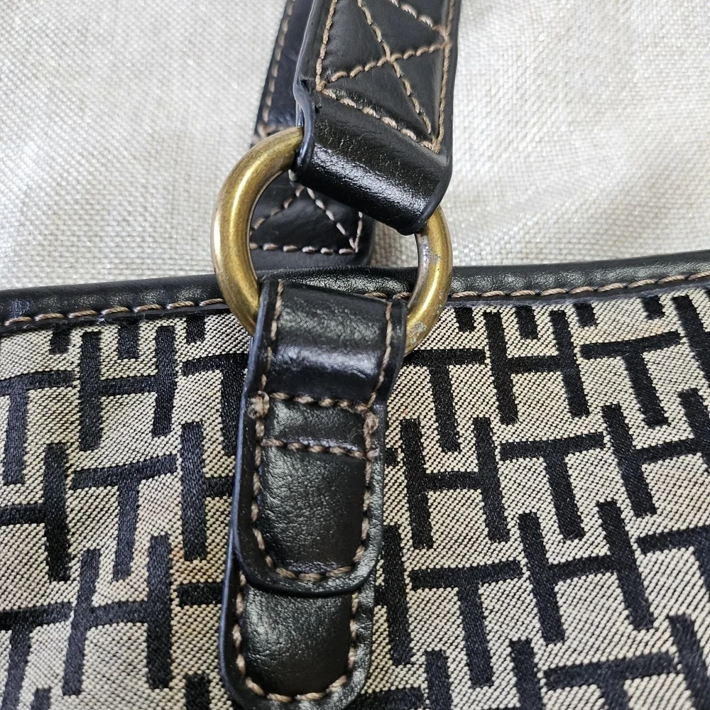 Tommy Hilfiger Signature Logo Purse Tote‎ Brown Jacquard Faux Leather Hand Bag