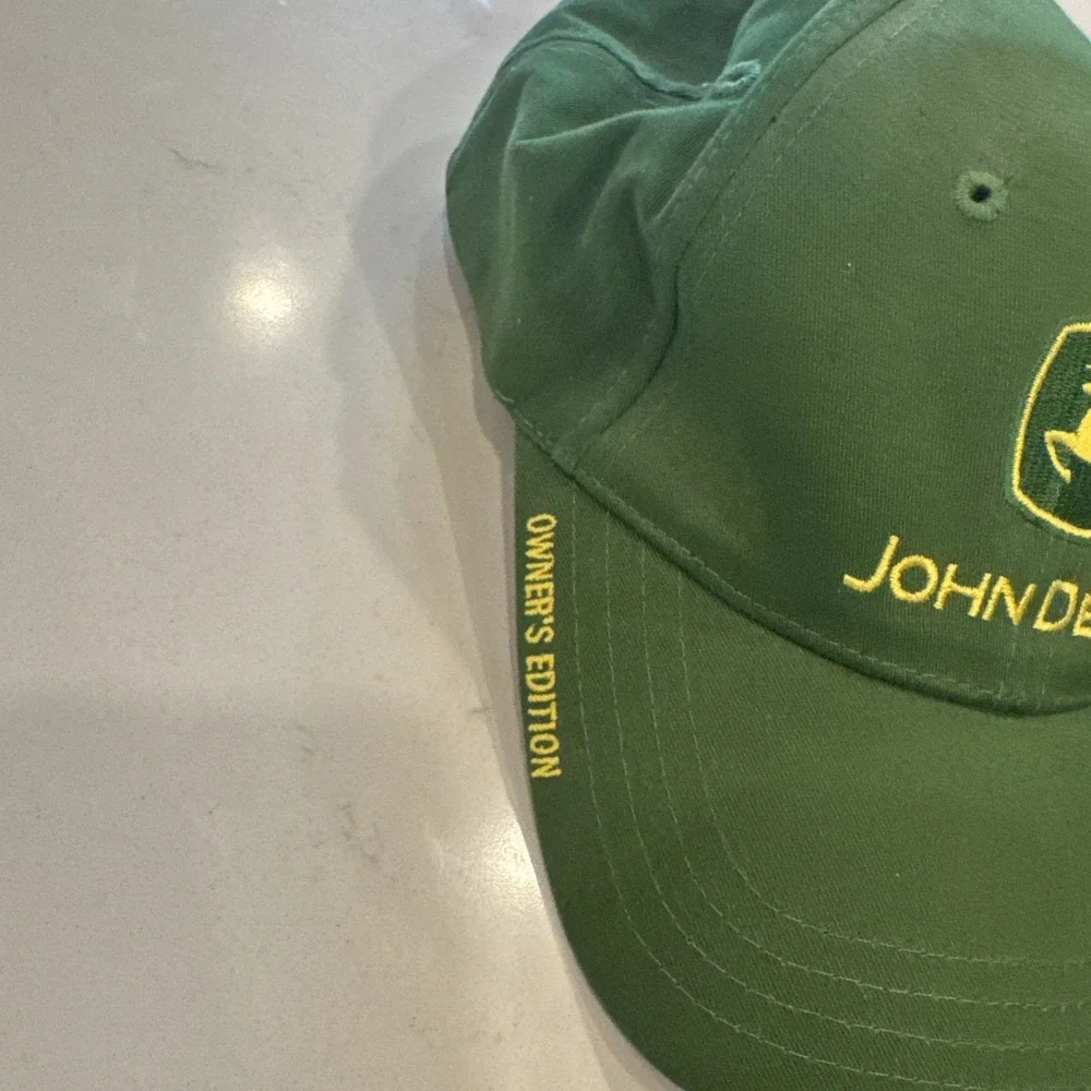 John Deere nwt