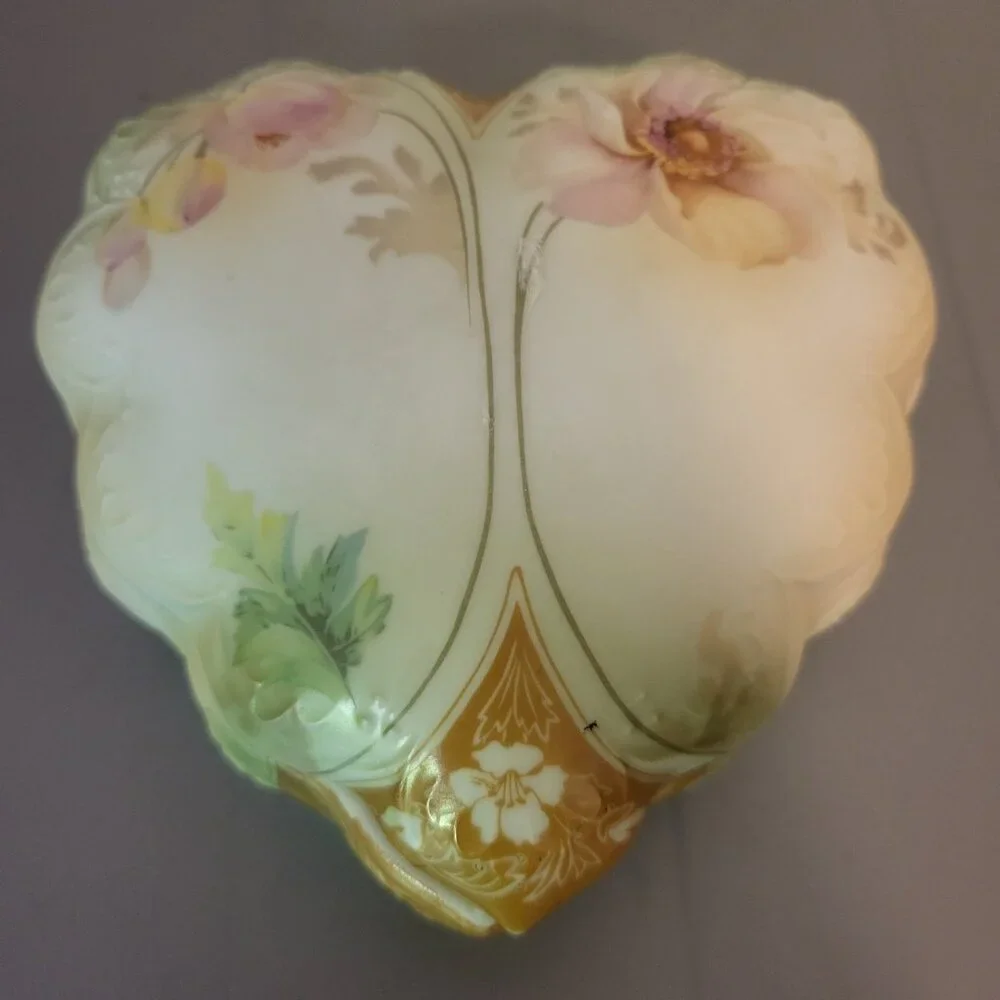 Vintage RS Prussia Trinket Dresser Dish Heart Shaped W/Gold & Trim Pink & Green