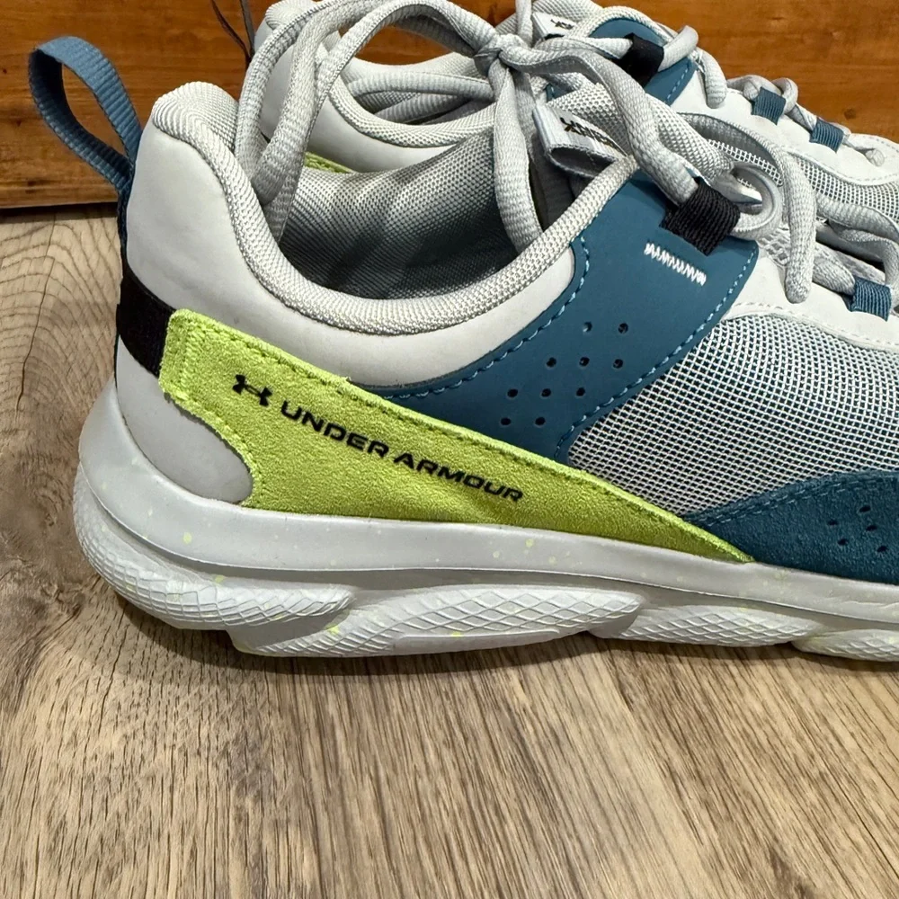 Under Armour size 11