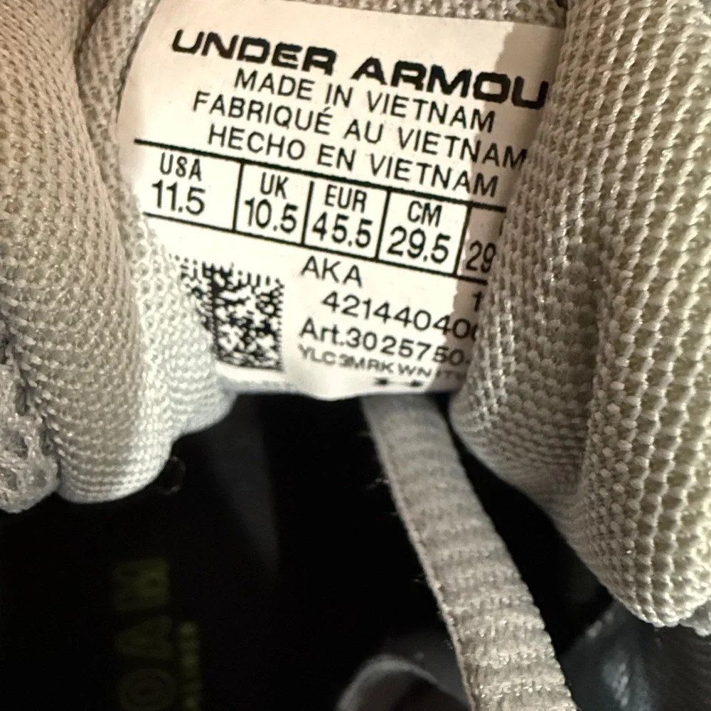 Under Armour size 11