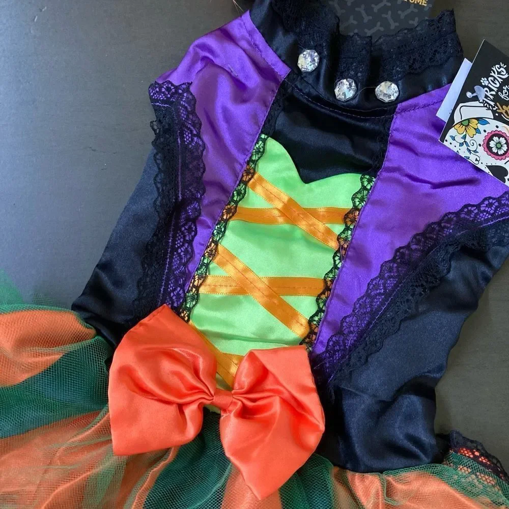 N/A haunted or sateen