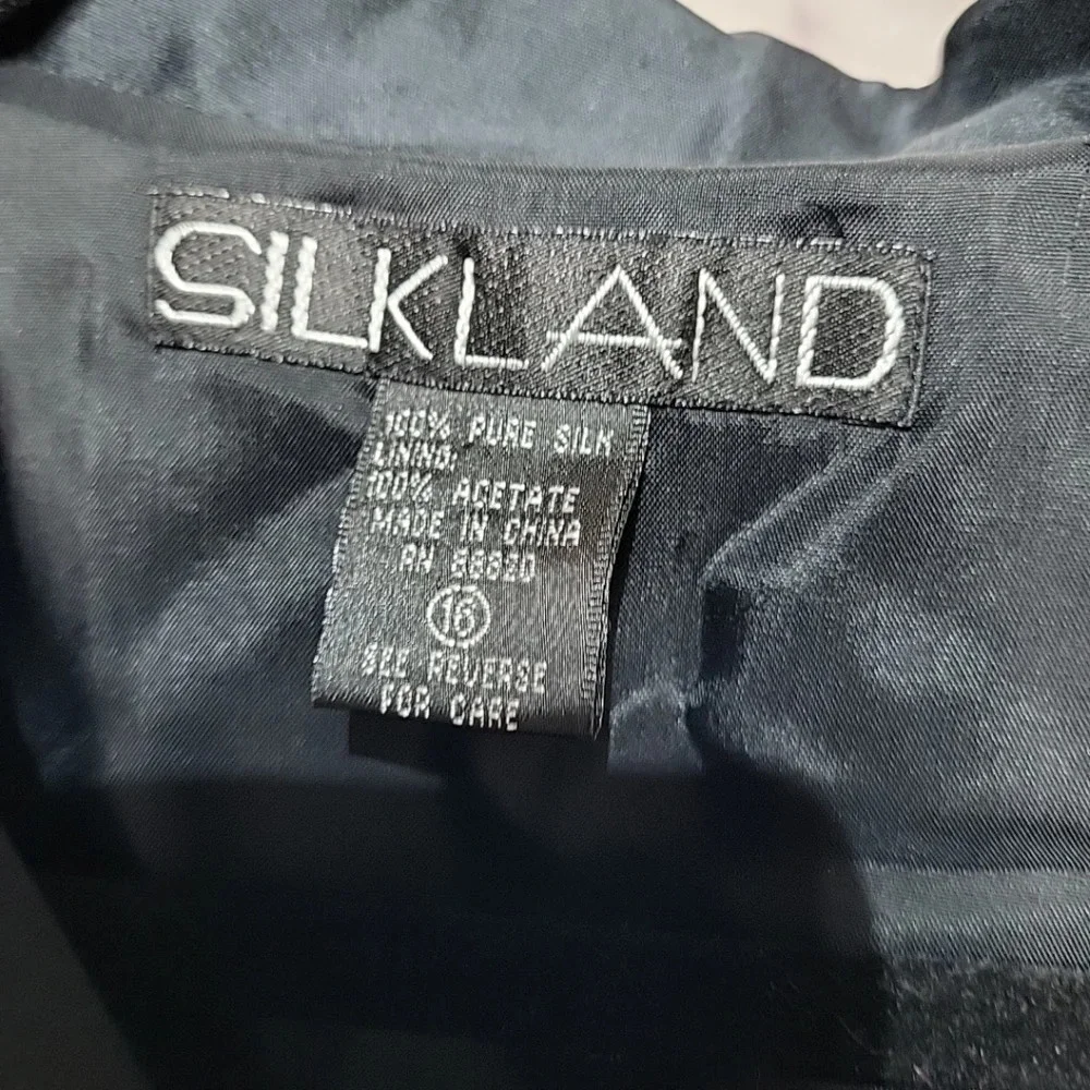 SilkLand no marks