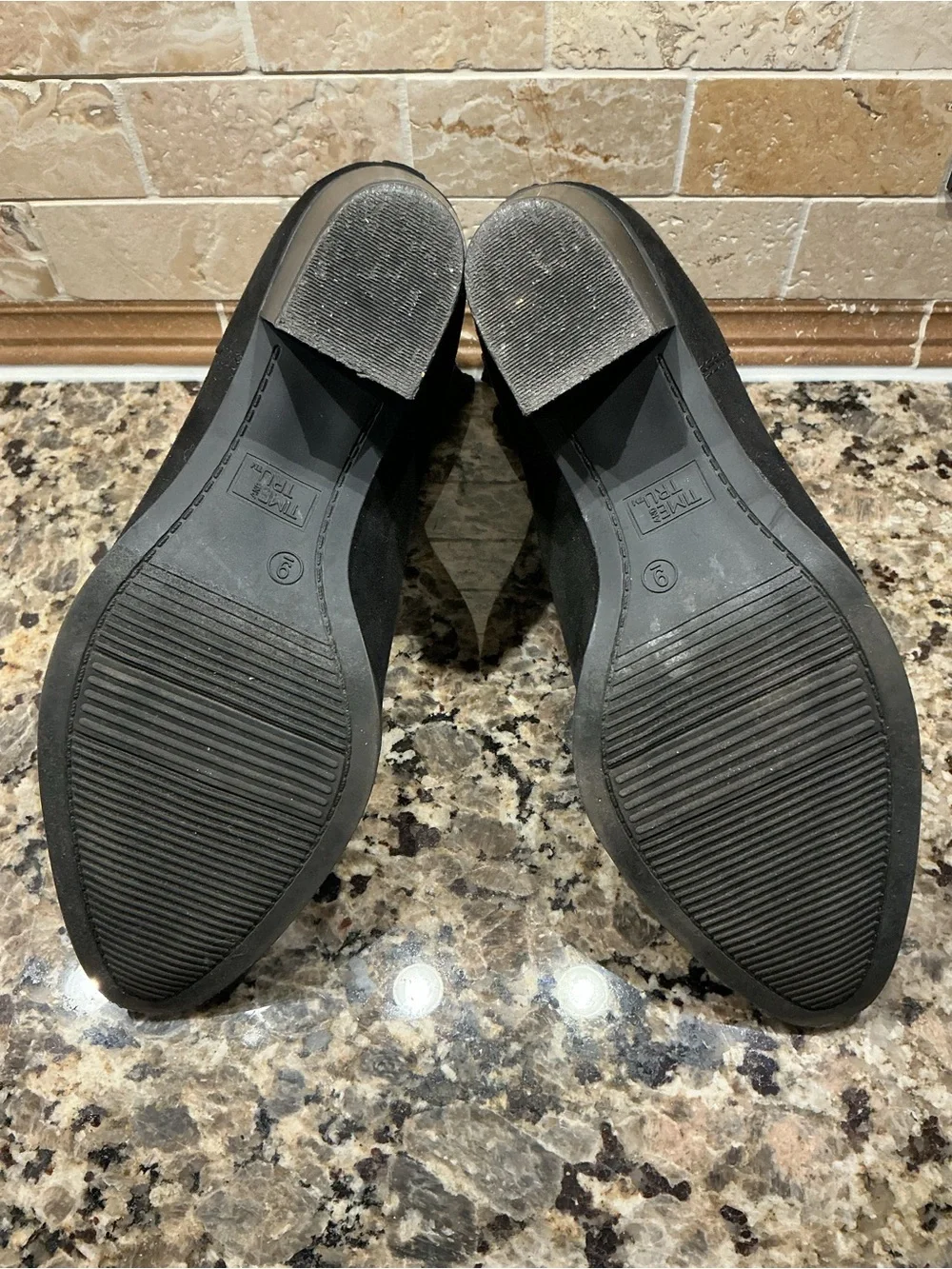 Time and Tru sleek pointed