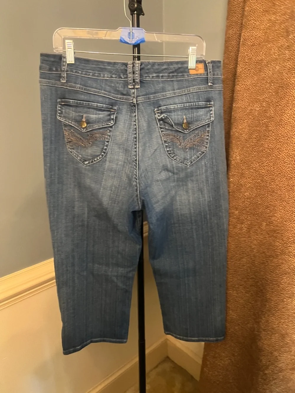 Bandolino cropped jeans