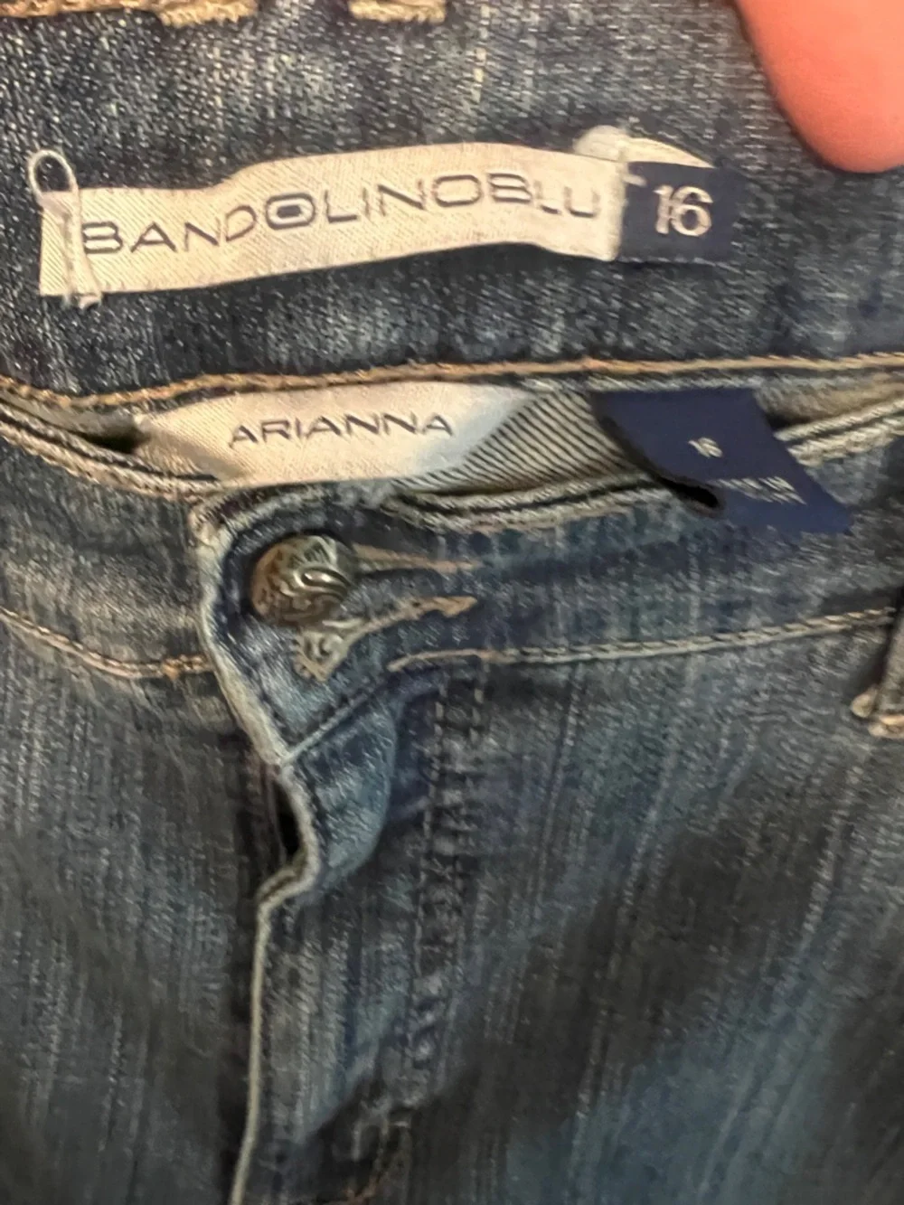 Bandolino cropped jeans