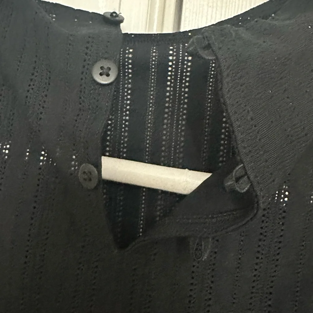 ALO Yoga chic black