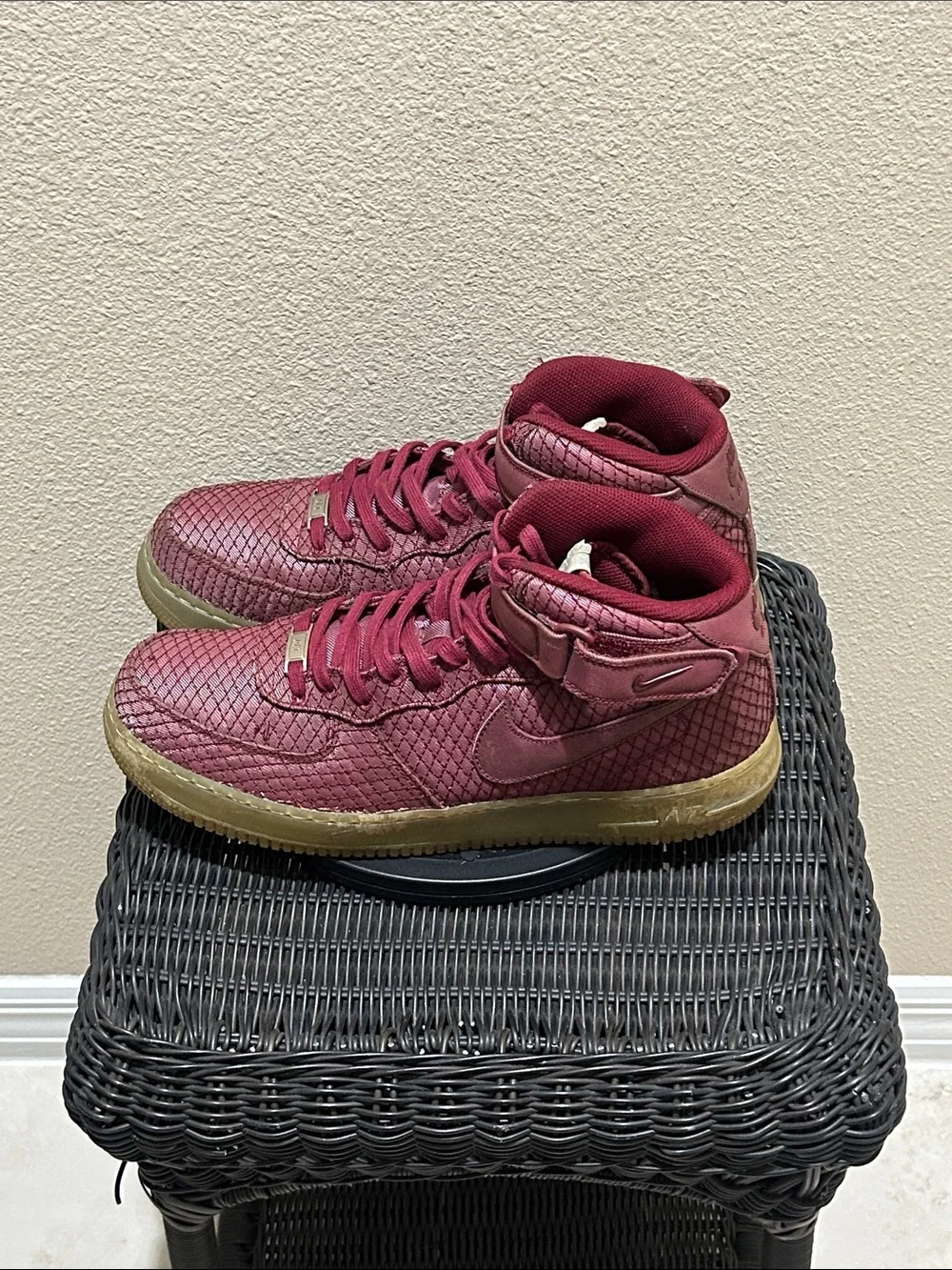 Nike textured up