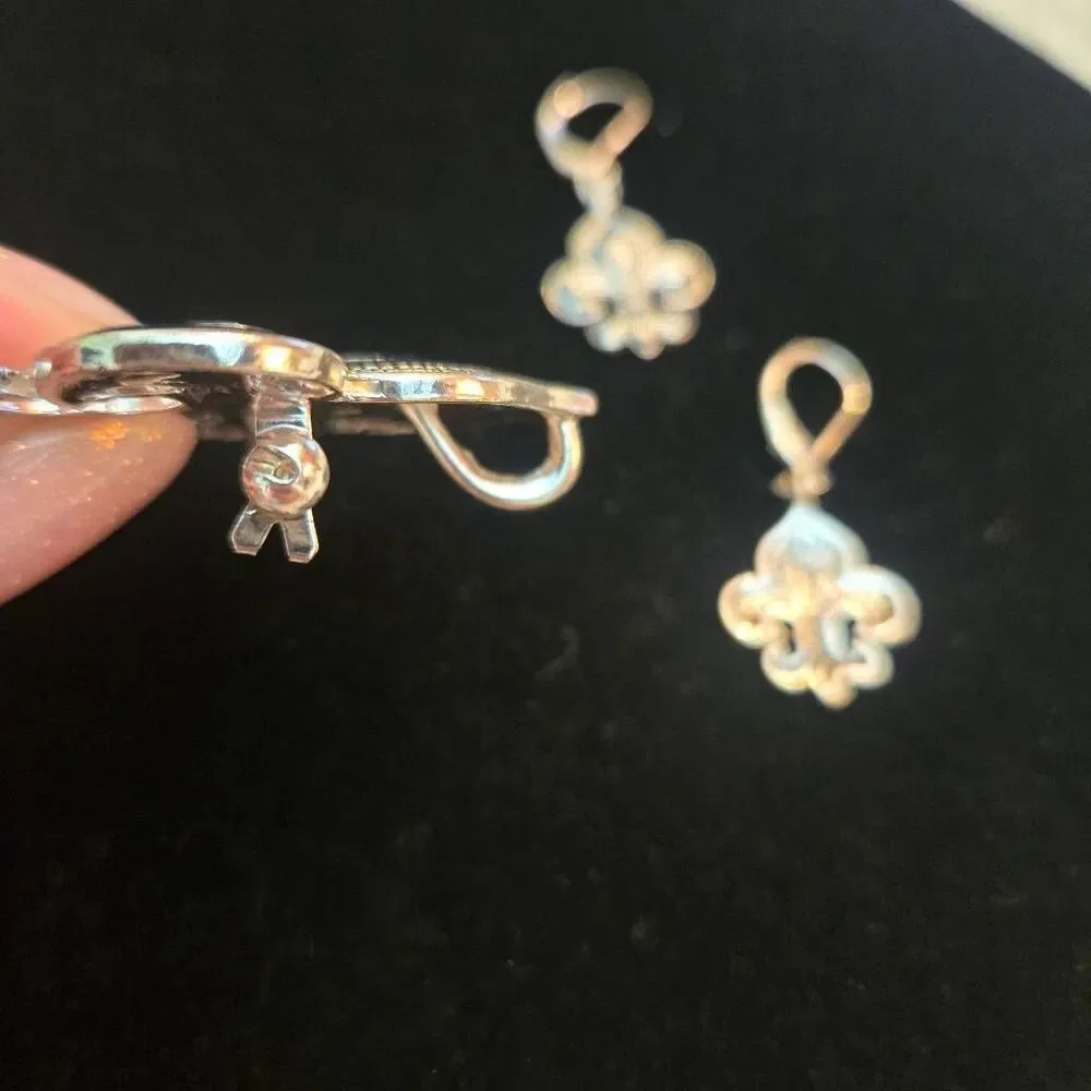 Boutique silver chain wear