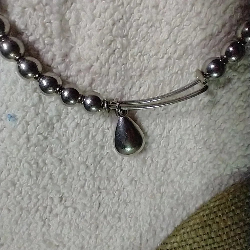 Vintage silvertone beaded