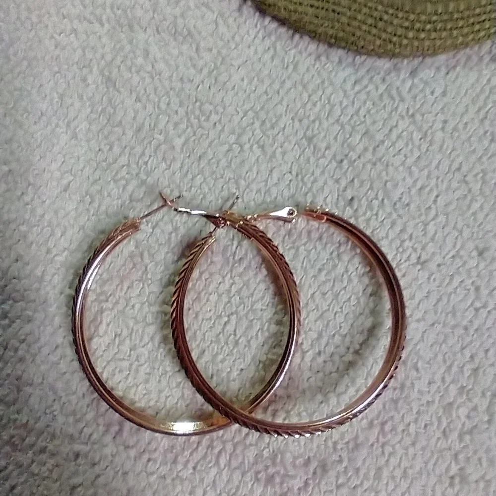 Copper color hoop post earrings