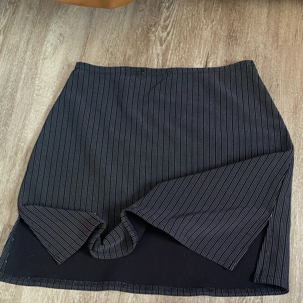 Derek Heart stylish black