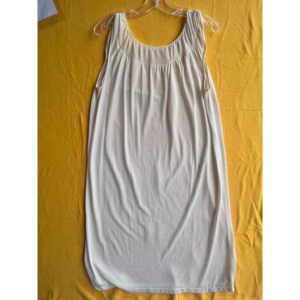 Vintage Cream Mid Length Nightgown‎ Floral Embroidered Sleeveless  26-05-20