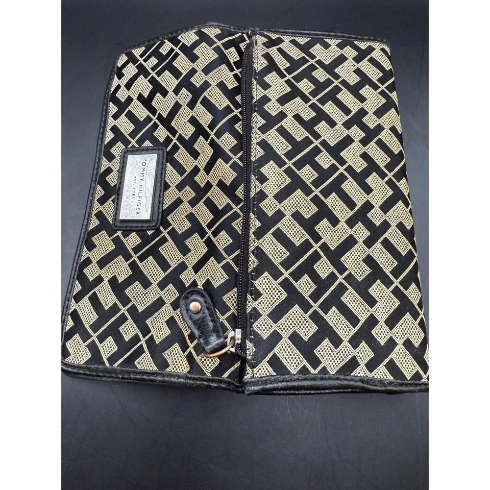 Tommy Hilfiger leather older