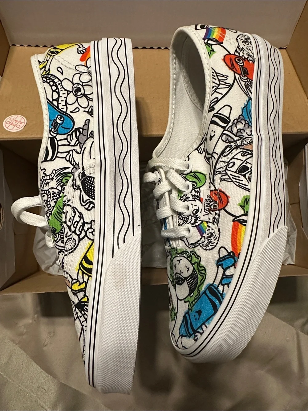 Vans x Crayola 2022 Brand New sneakers! Never worn, womens 7, men’s 5.5