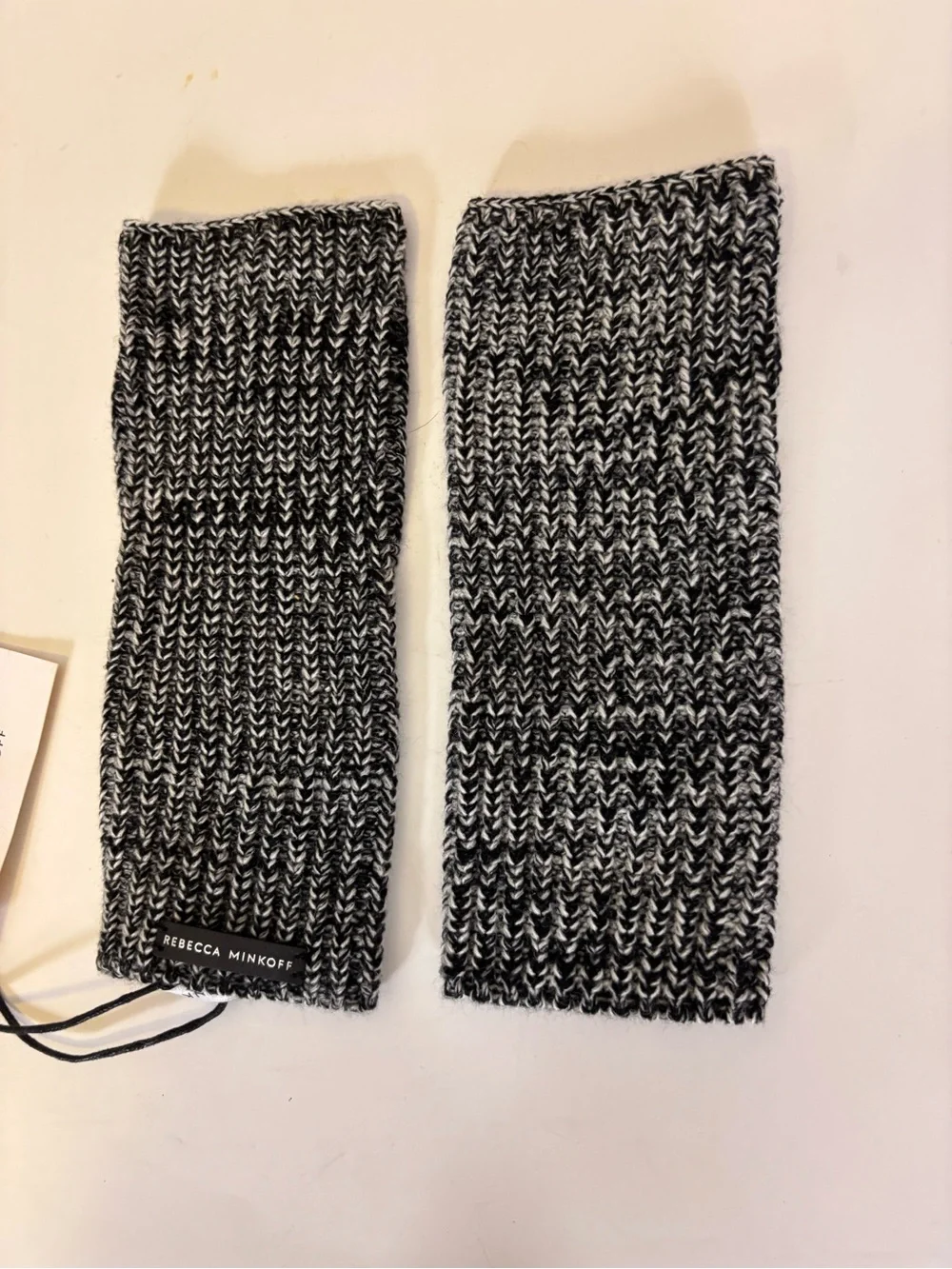 New Rebecca Minkoff Black and White Marled Knit Wrist Warmers One Size