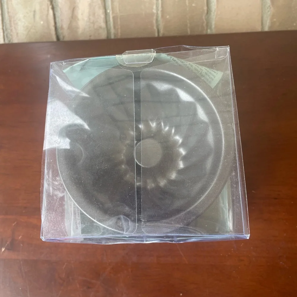 Wilton three mini