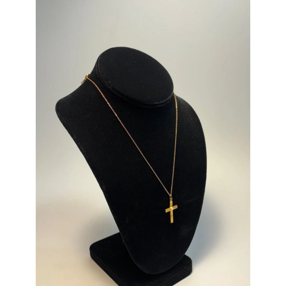 Trifari elegant chain