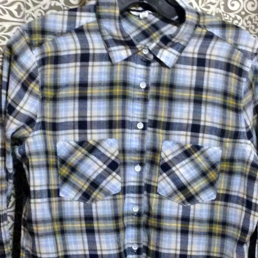 Aeropostale shoulder hem