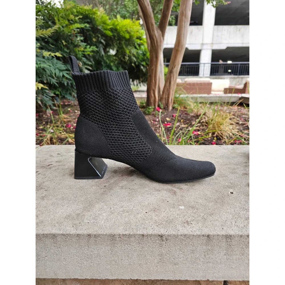 Vivaia architectural color bootie