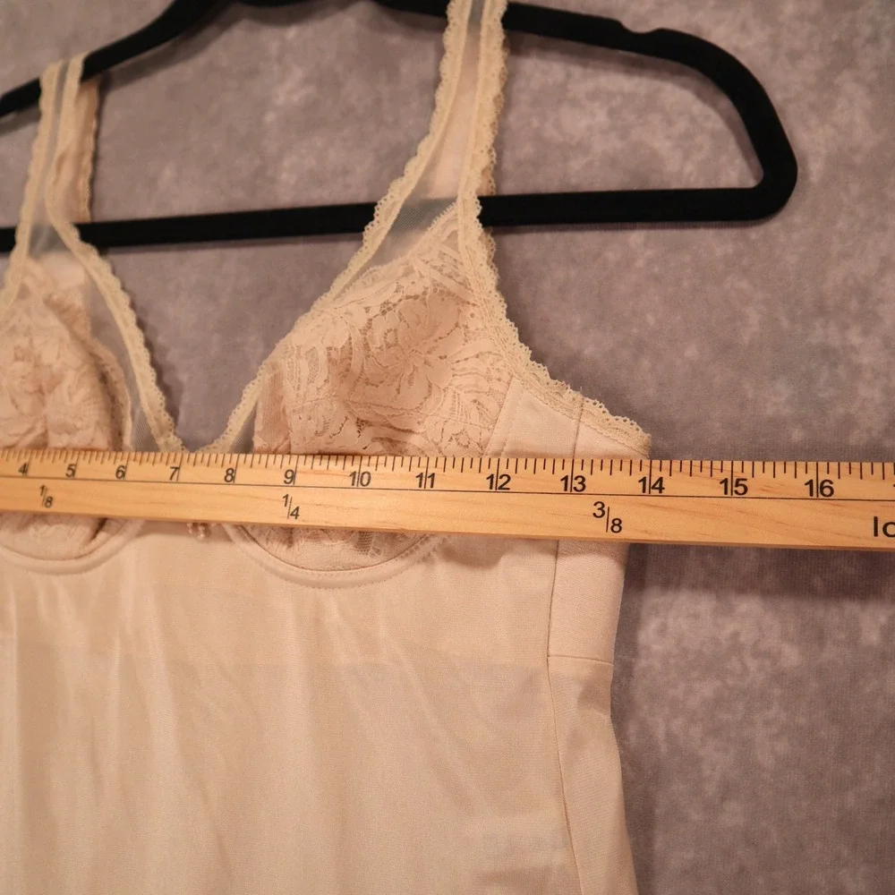 Vintage Triumph Full Slip Dress Beige Lace Shapewear 34A Vintage Coquette Bridal