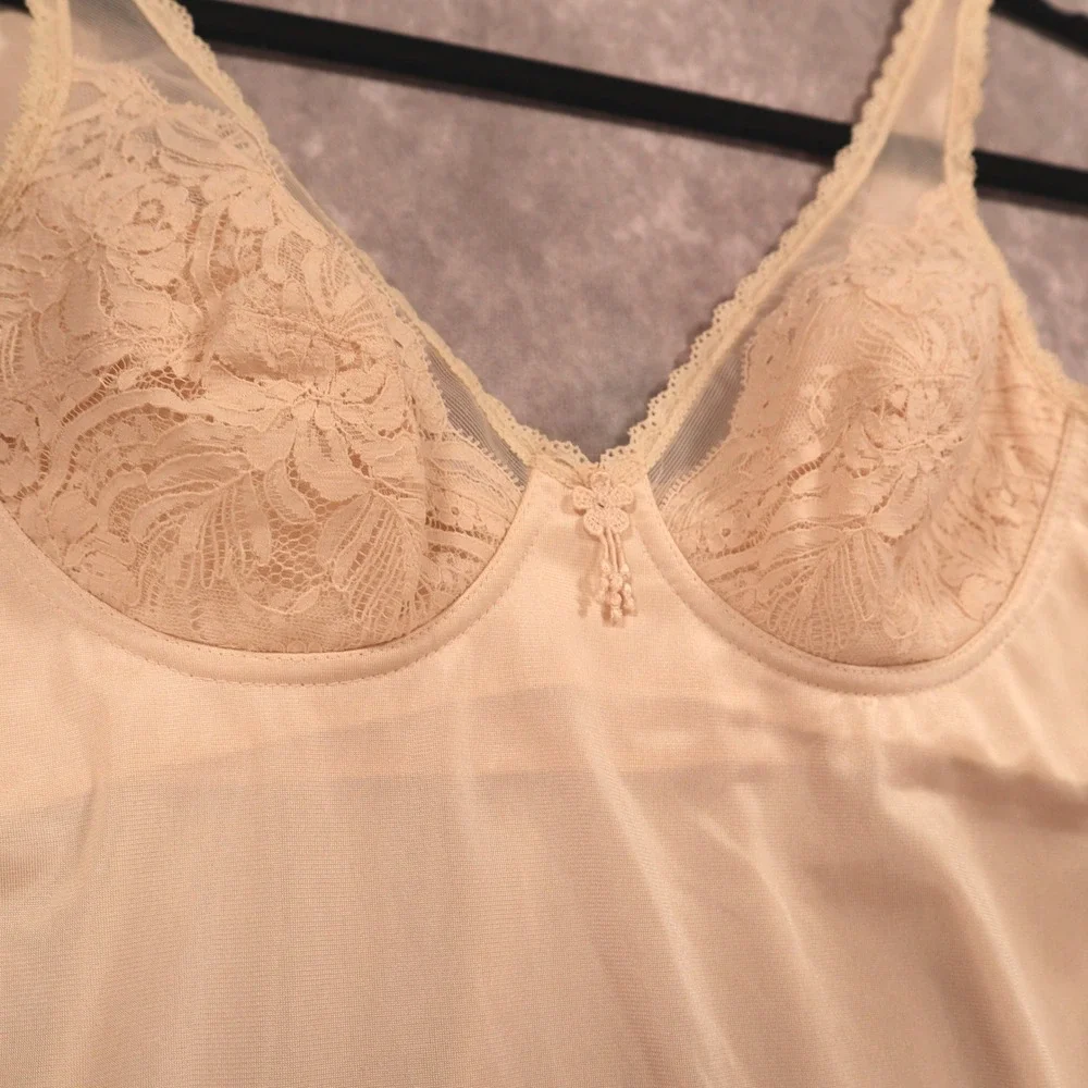 Vintage Triumph Full Slip Dress Beige Lace Shapewear 34A Vintage Coquette Bridal