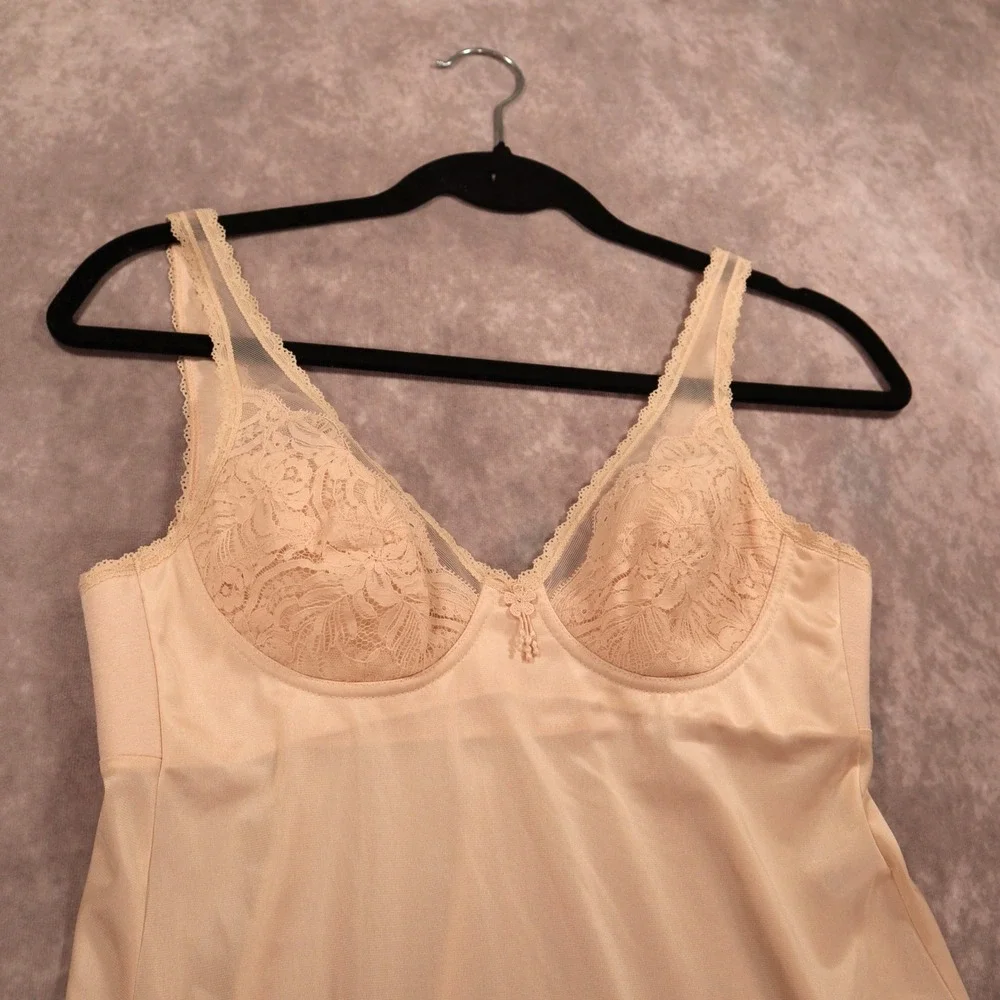Vintage Triumph Full Slip Dress Beige Lace Shapewear 34A Vintage Coquette Bridal