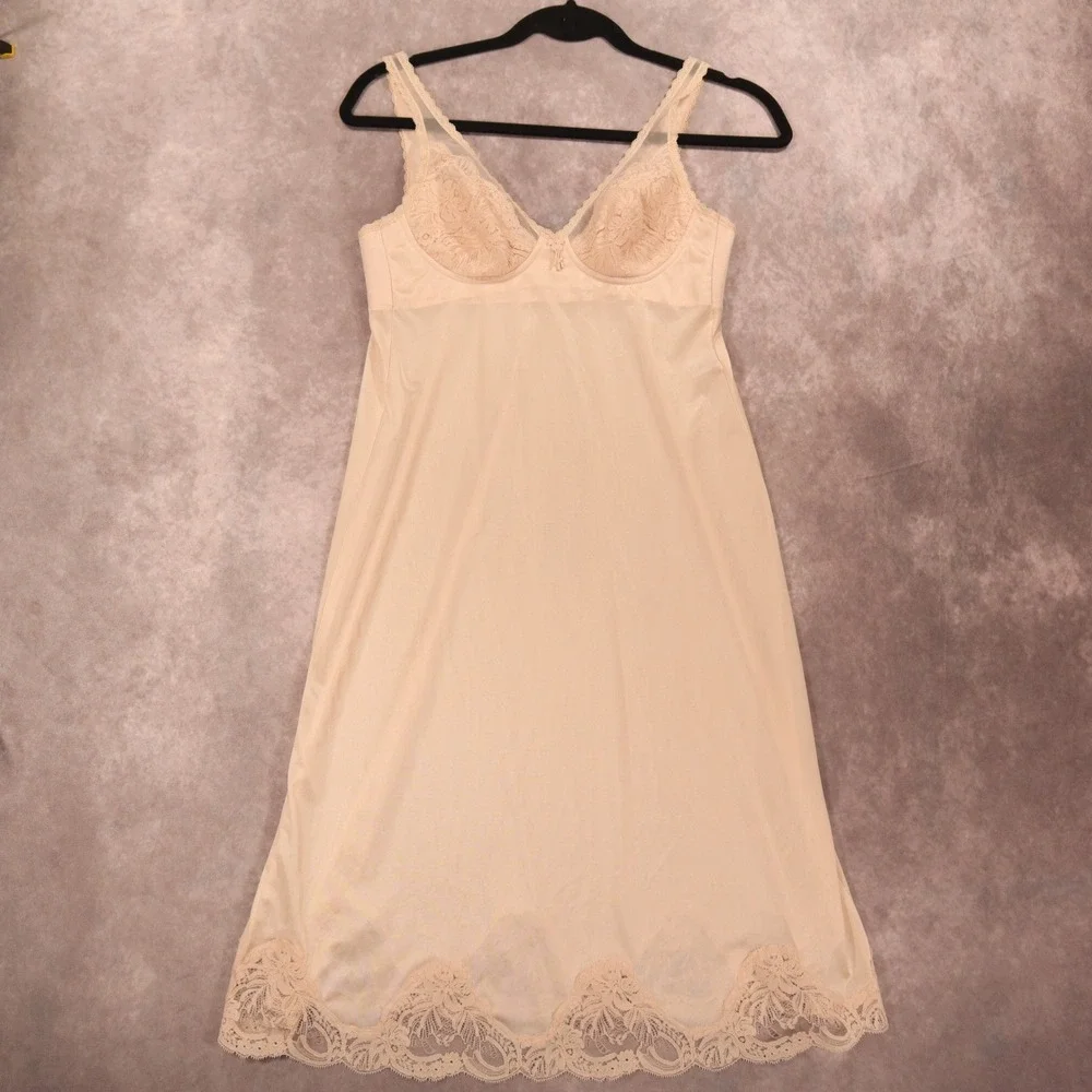Vintage Triumph Full Slip Dress Beige Lace Shapewear 34A Vintage Coquette Bridal