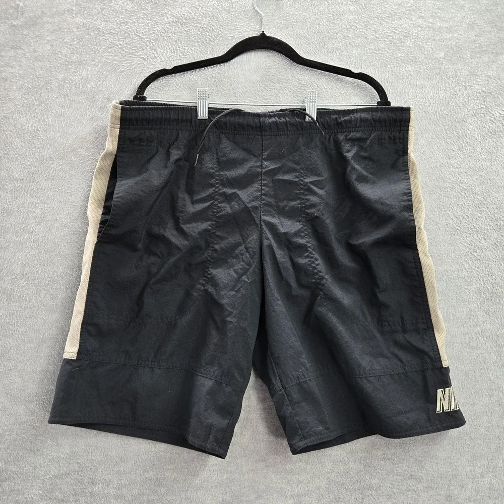 VINTAGE Nike‎ Men Activewear Shorts M Black Lined Logo Mesh 10