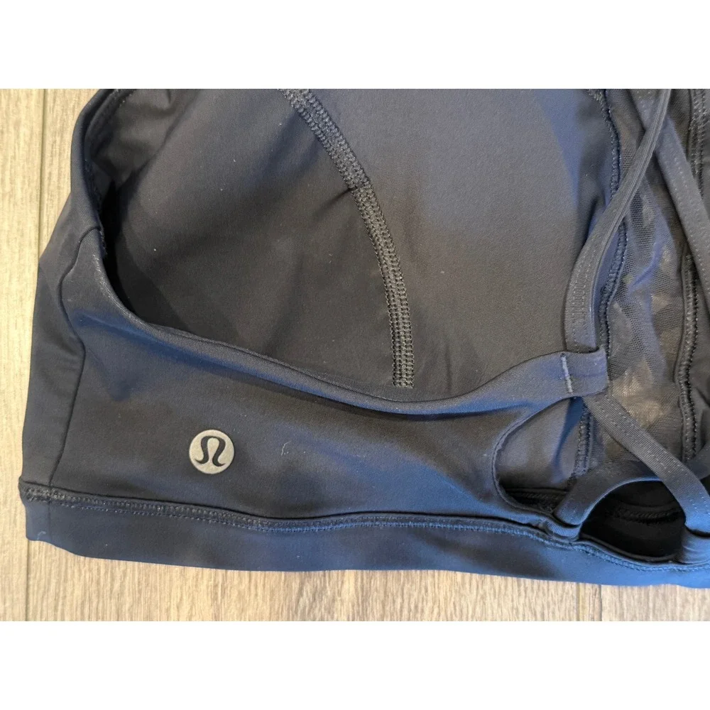 Lululemon Black High Neck Strappy Lattice Mesh Sports Bra Yoga Gym Size 8