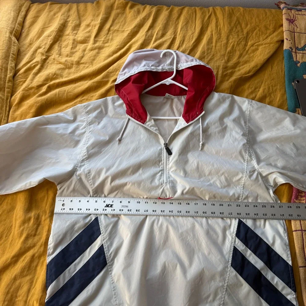 Nike vintage windbreaker