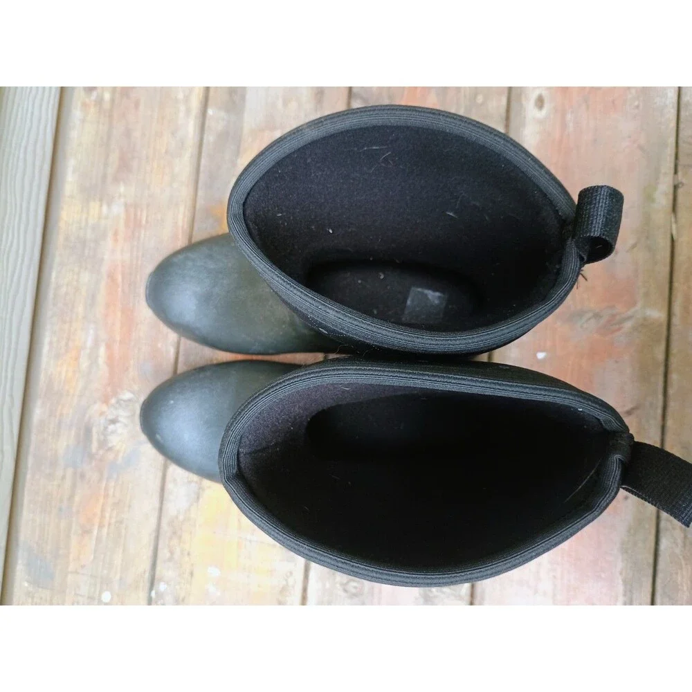 Muck Boots gently shipped may
