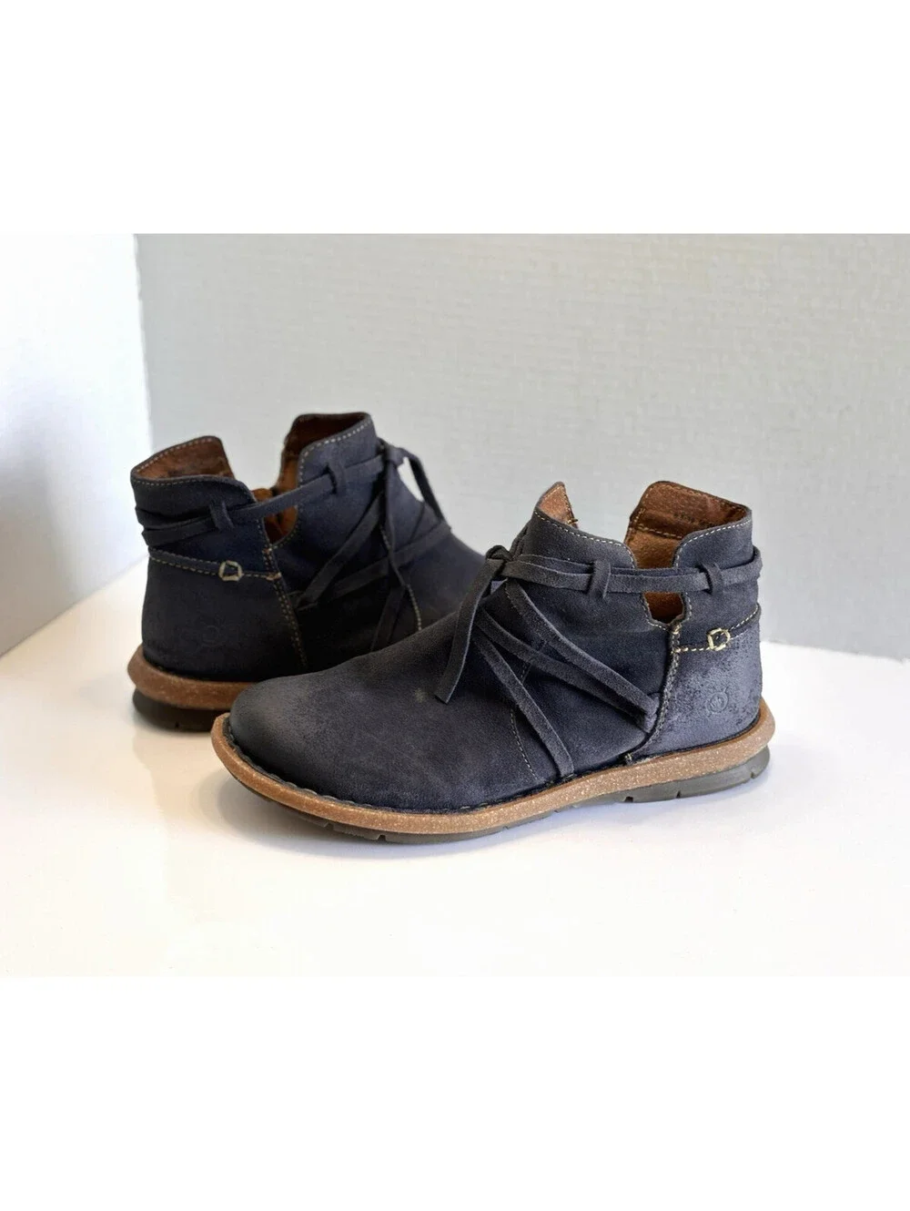 Born Tarkiln Ankle Booties Women's Size 8.5 Navy Blue Distressed Suede Zip Comfy