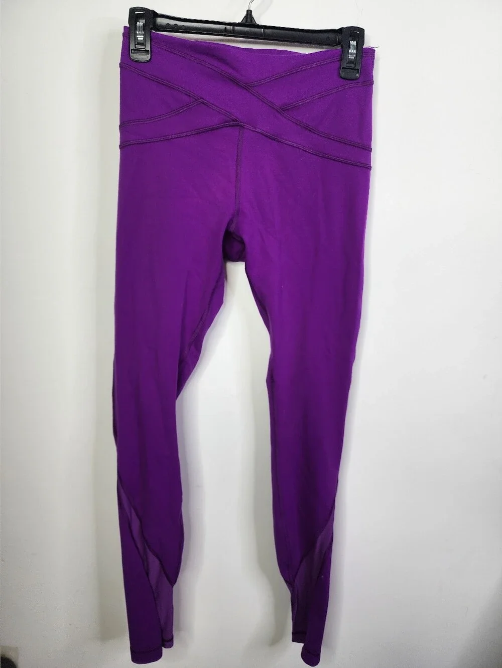 Lululemon Free Flow Tight *Full-On Luon, Tender Violet, Size 8