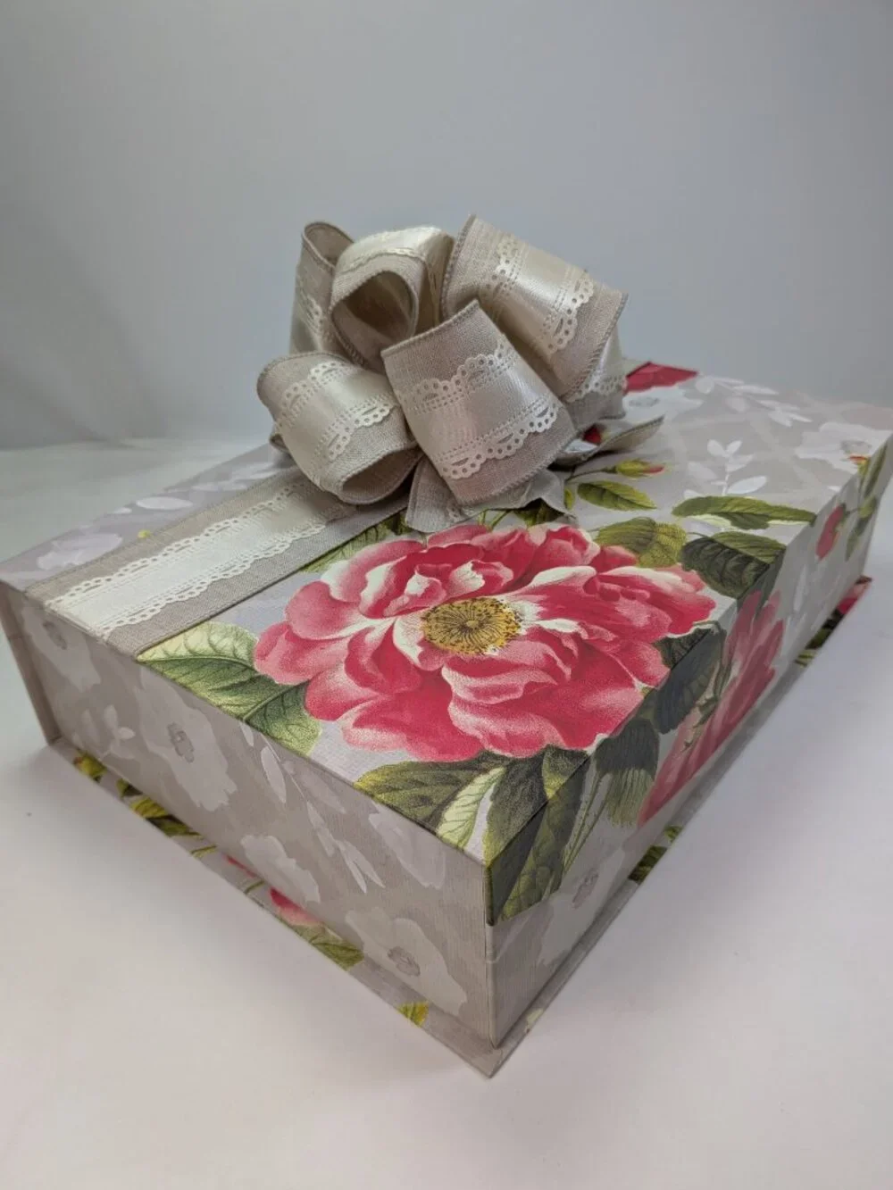 Cottagecore Caroline Alfreds Floral Gift Box Bundle 2pc Magnetic Bow Medium