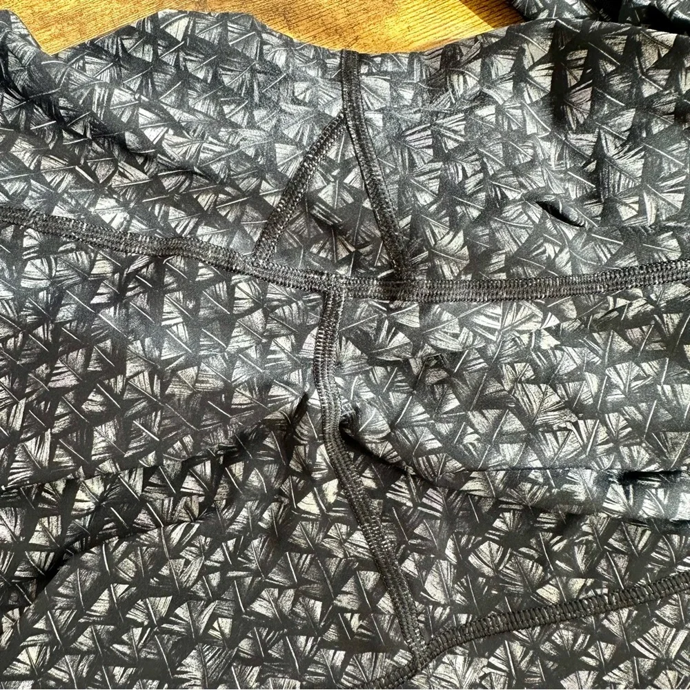 lululemon athletica lululemon featherlight