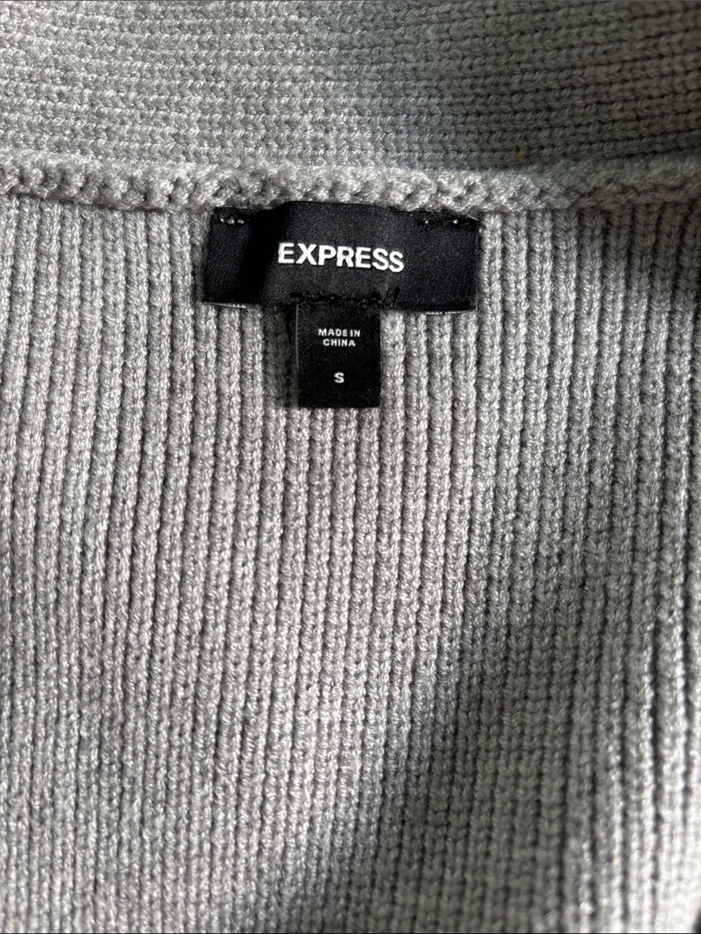 EXPRESS Light Gray Cinched Waist Puffy Sleeve Decorative Button Ribbed Cardigan
