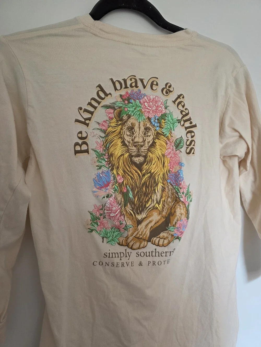 Simply Southern Lion Tracker Be Brave Long Sleeve T-Shirt Girls Youth Medium